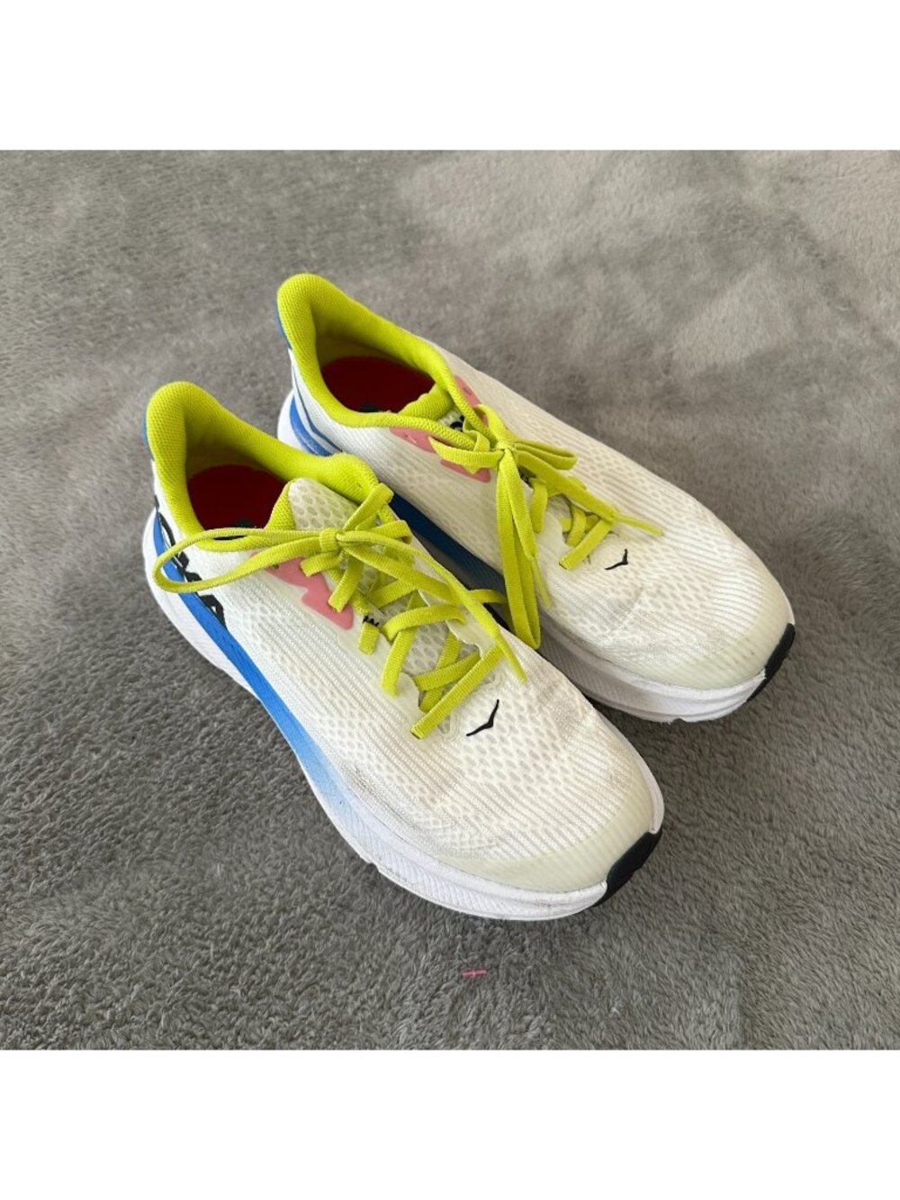 Hoka One One Clifton 9 Sneakers Tennis Shoes Youth Size 4.5 White - Picture 1 of 8